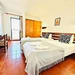 Privado T1 Rua Da Oura Appartement *