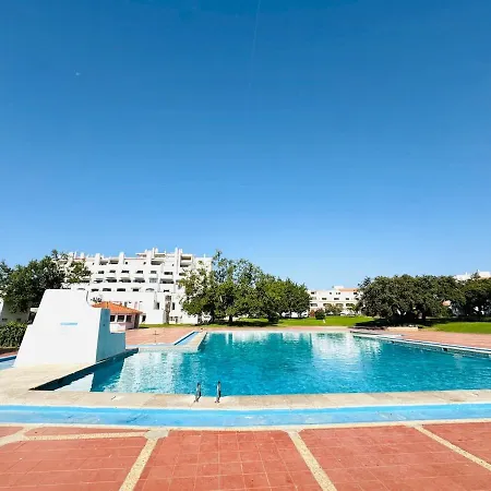 Apartman Privado T1 Rua Da Oura *