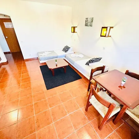 Privado T1 Rua Da Oura * Albufeira