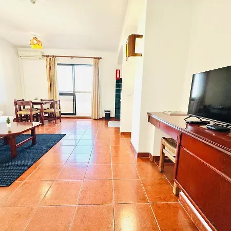 Privado T1 Rua Da Oura * Албуфейра