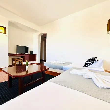 Daire Privado T1 Rua Da Oura *